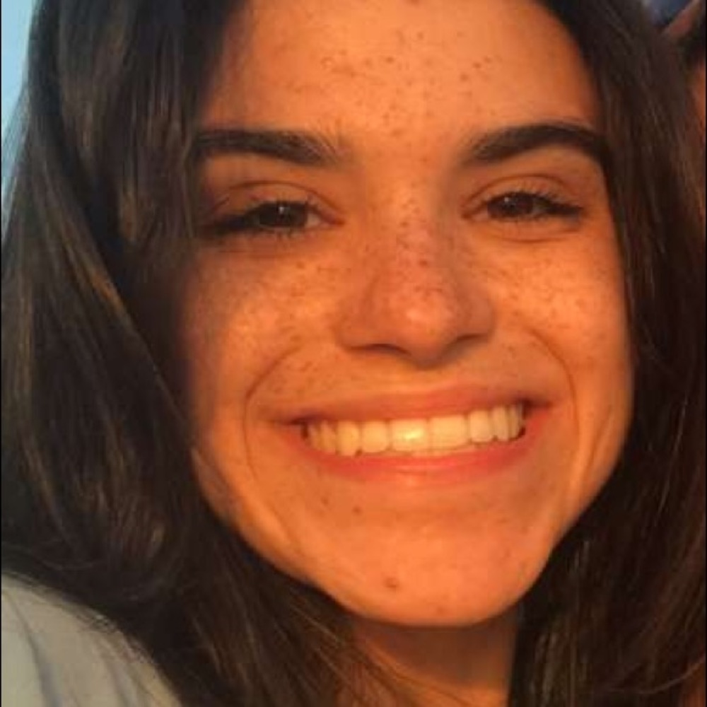 Meet your Posher, Cami